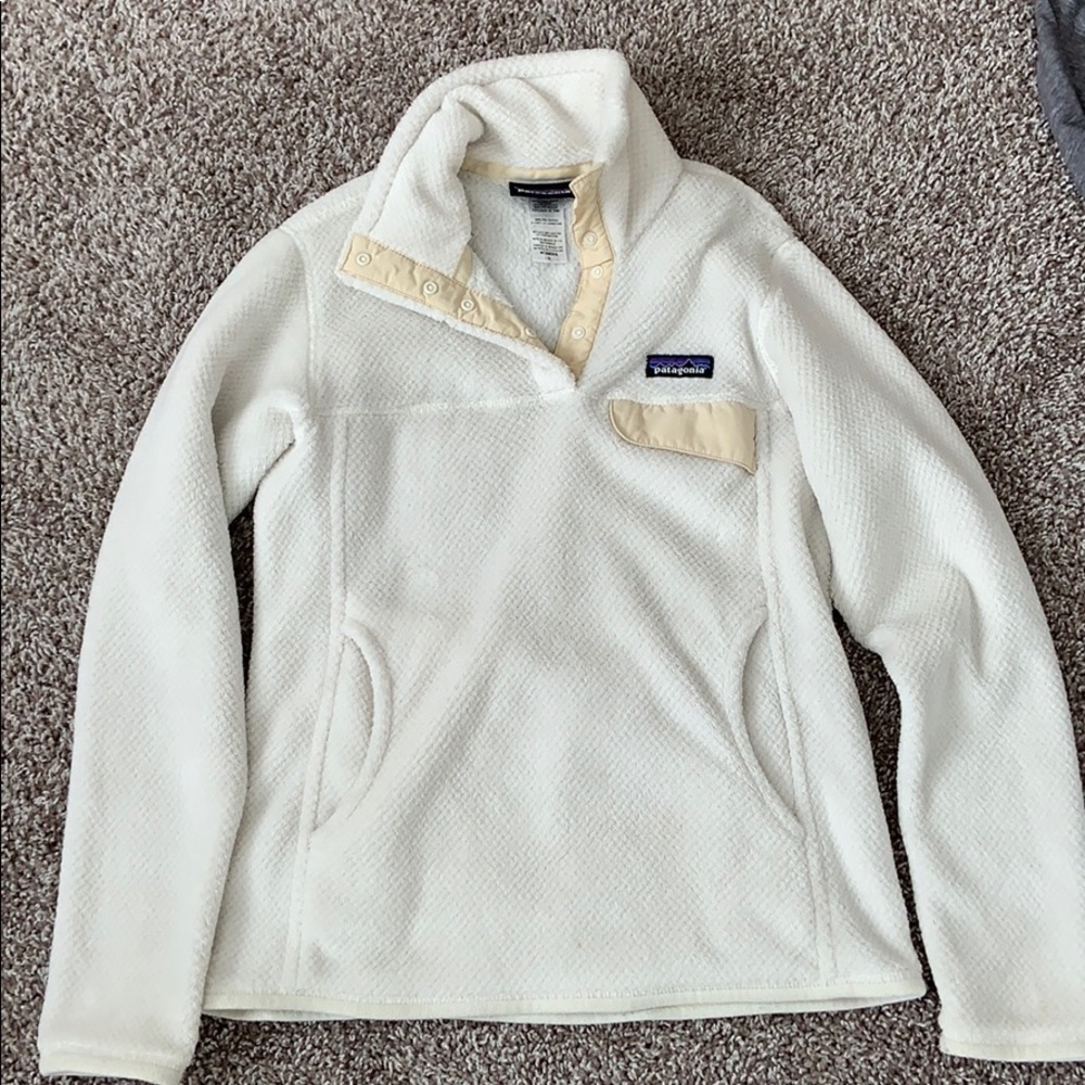 Women’s white fleece Patagonia